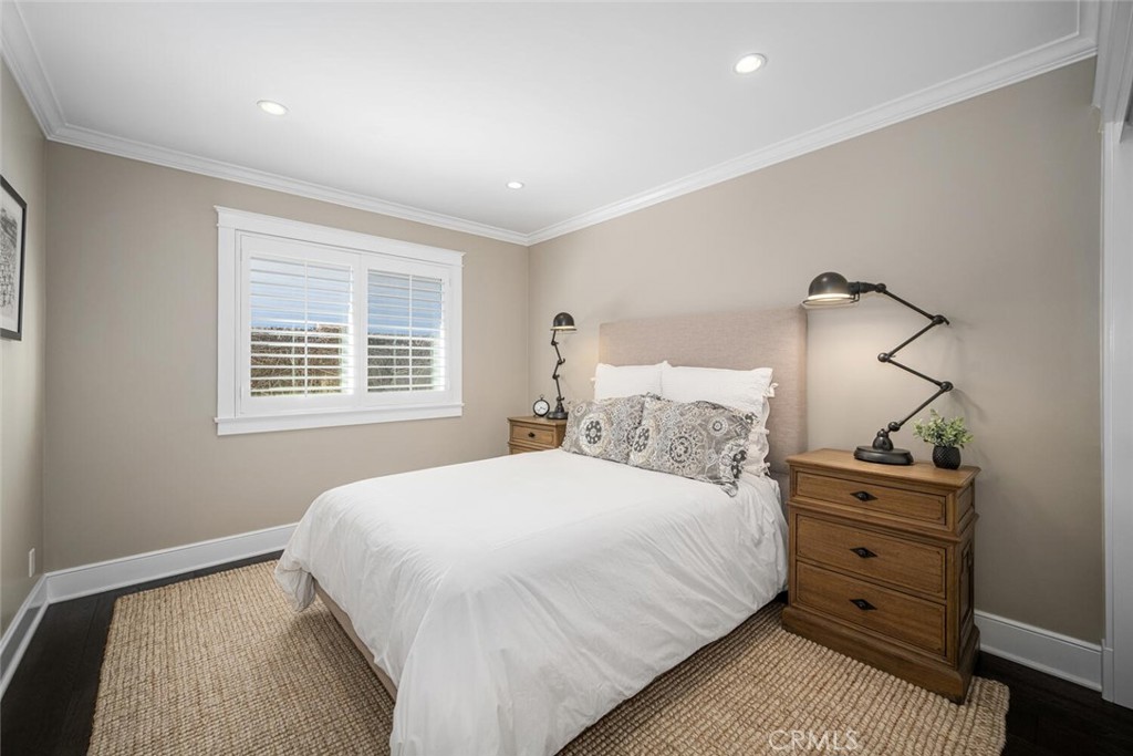 4424 Hazelnut Avenue