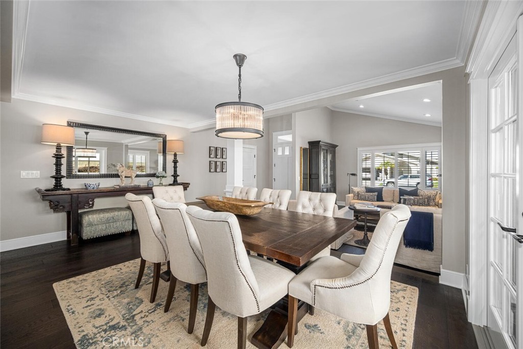 4424 Hazelnut Avenue