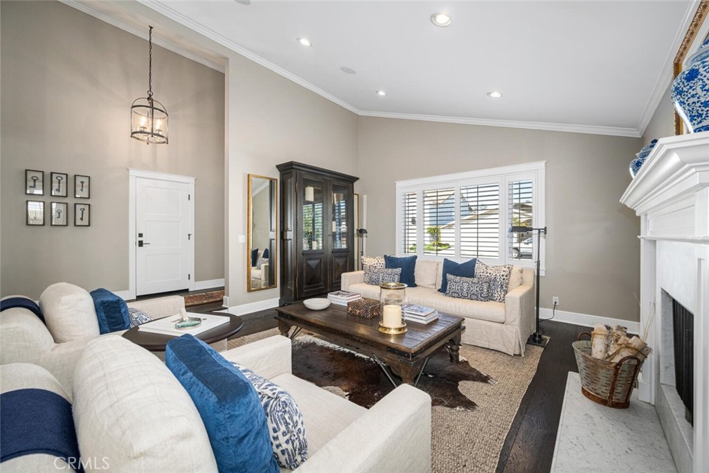 4424 Hazelnut Avenue