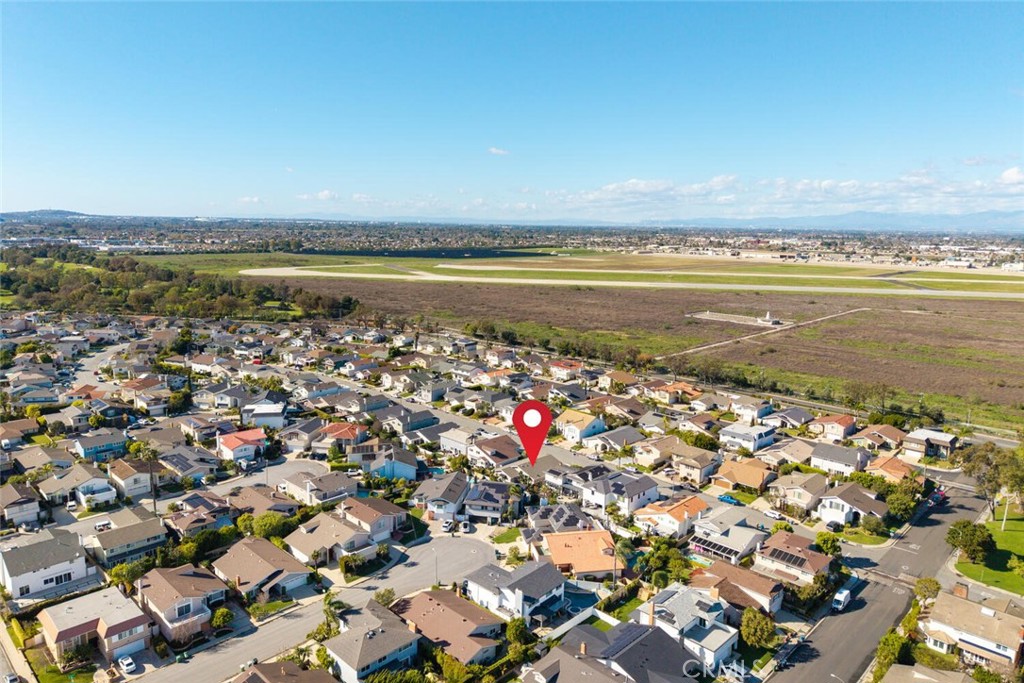 4424 Hazelnut Avenue