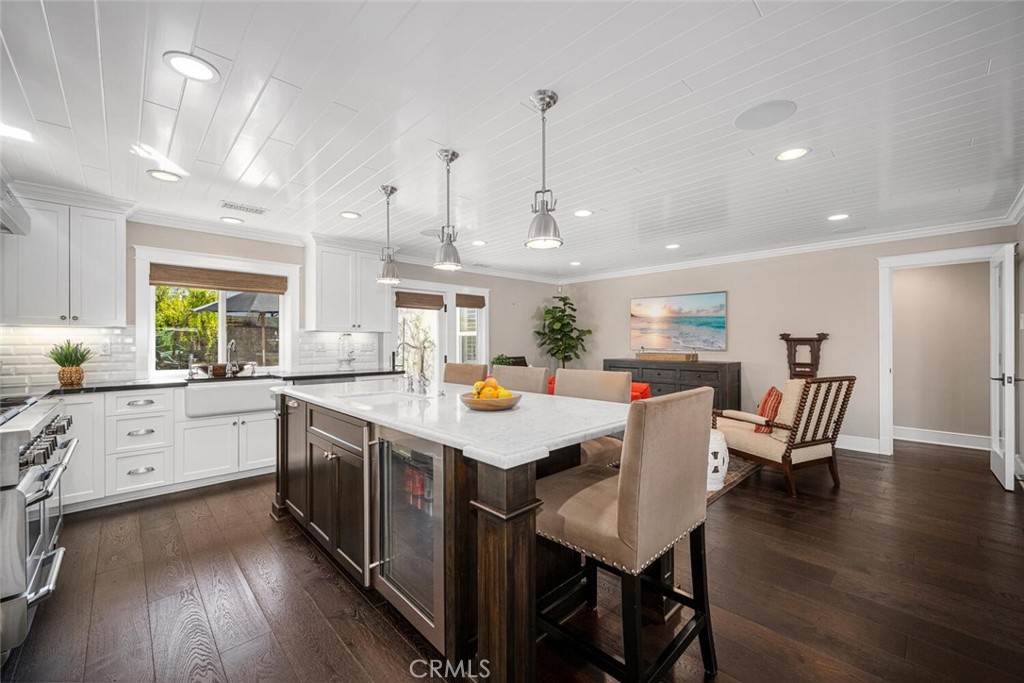 4424 Hazelnut Avenue