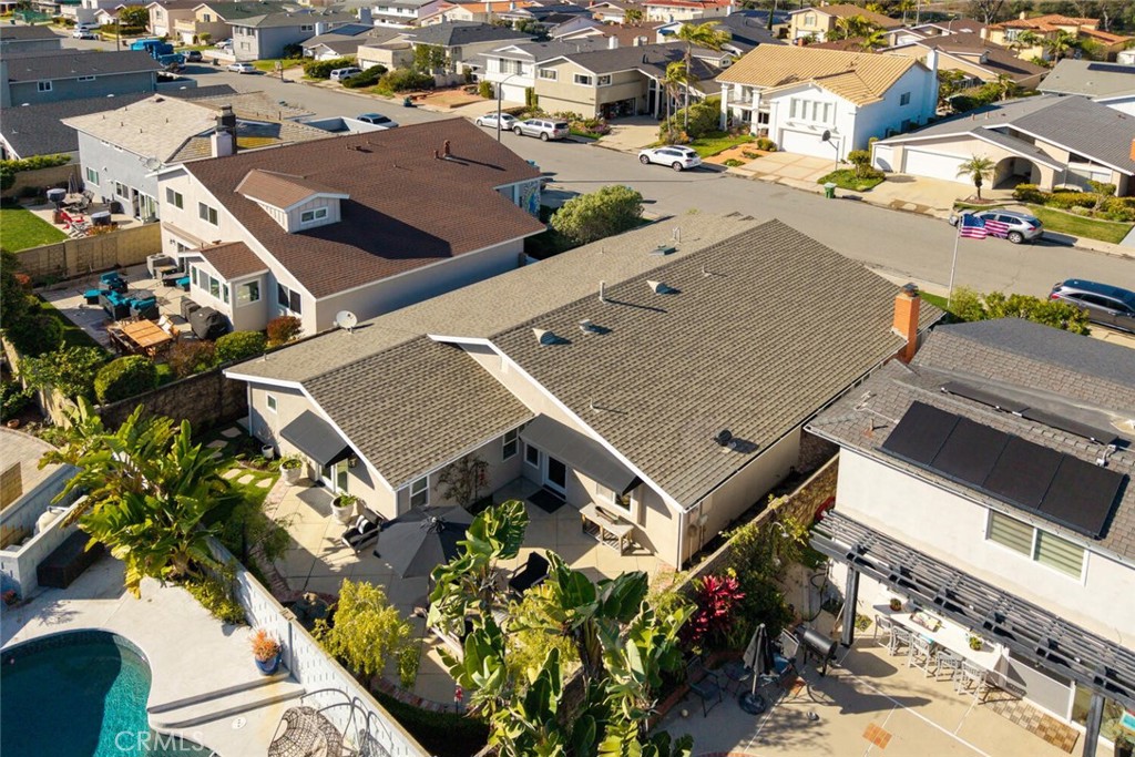 4424 Hazelnut Avenue