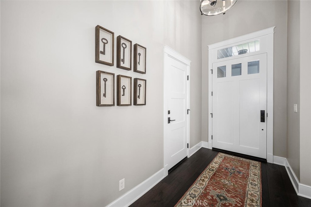 4424 Hazelnut Avenue