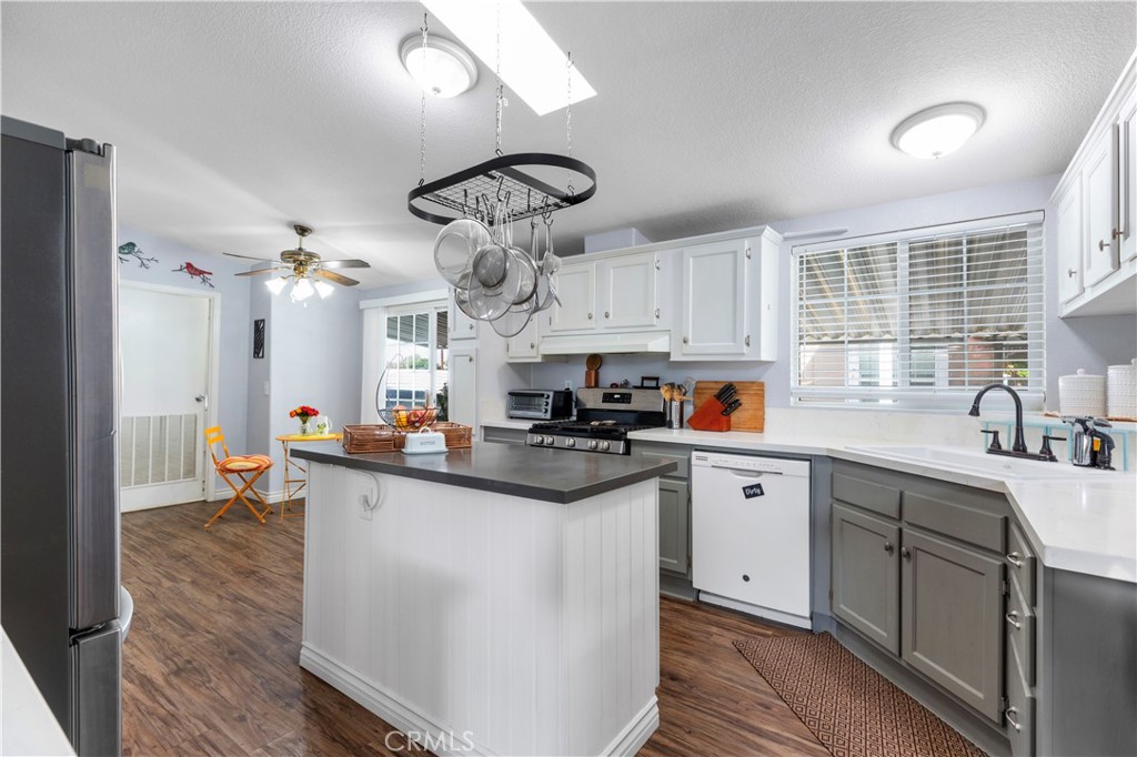 16444 Bolsa Chica 60