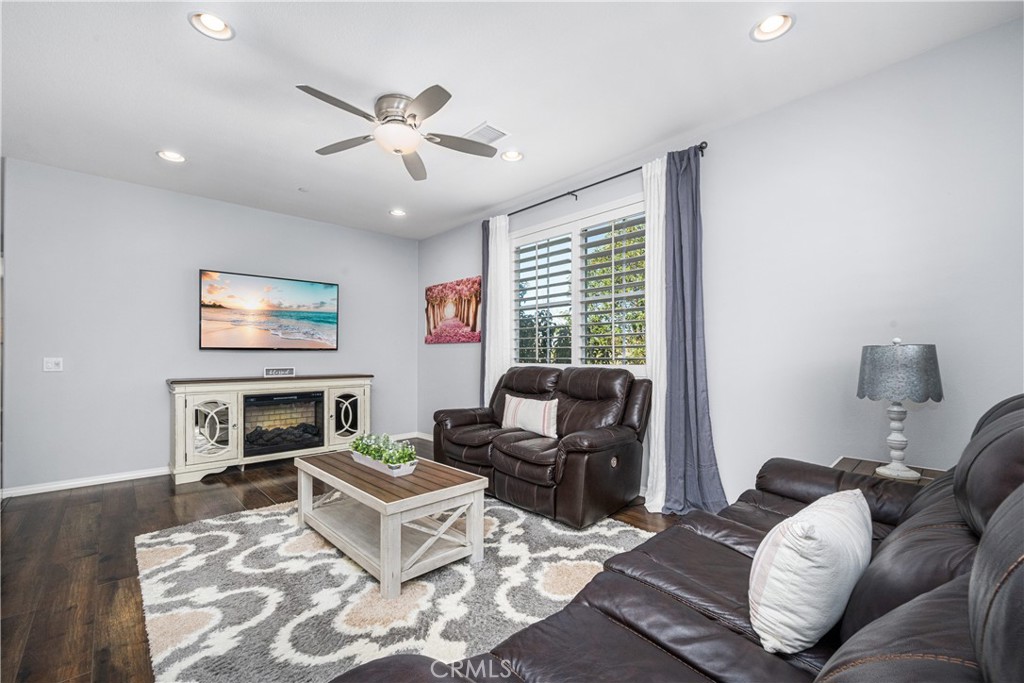 1419 Folson Circle
