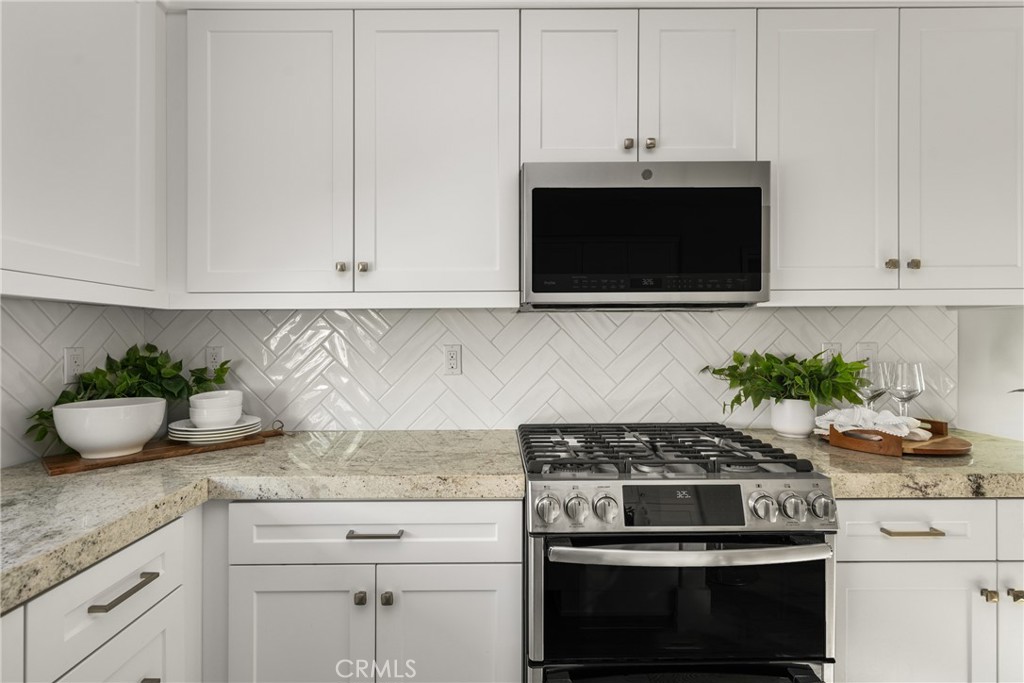 4327 Blazing Star Way