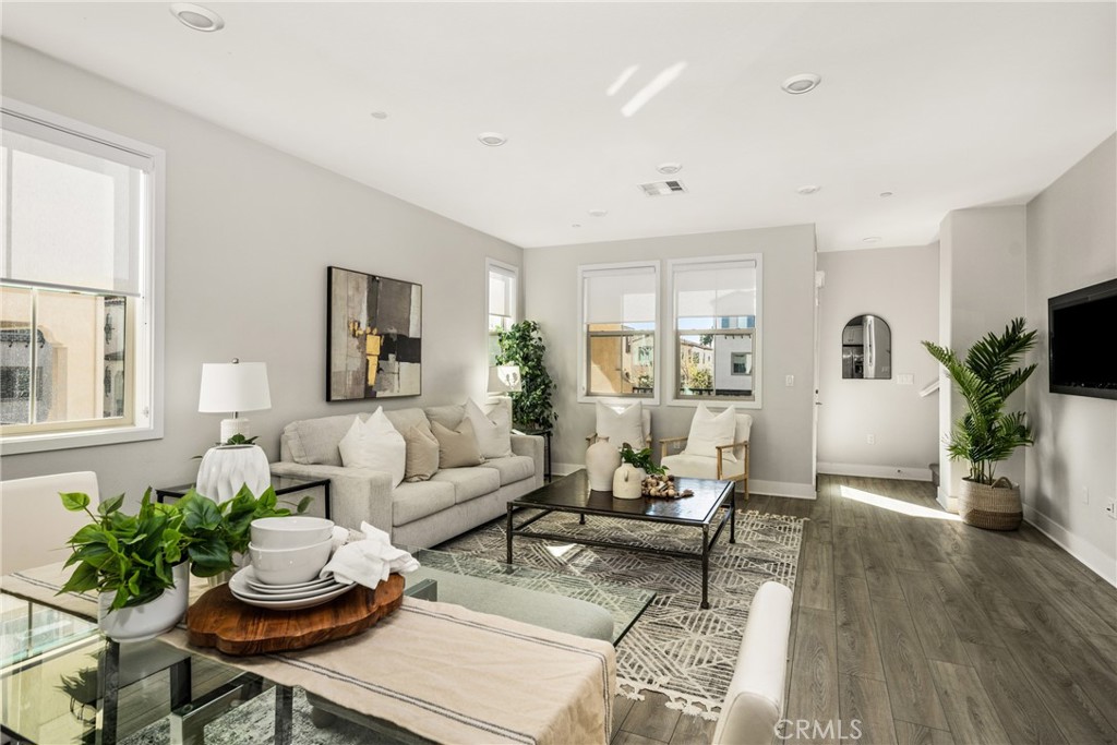 4327 Blazing Star Way