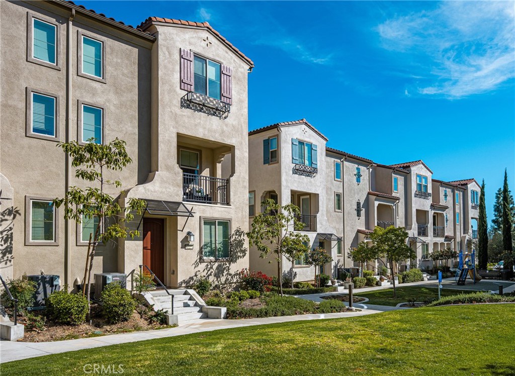 4327 Blazing Star Way