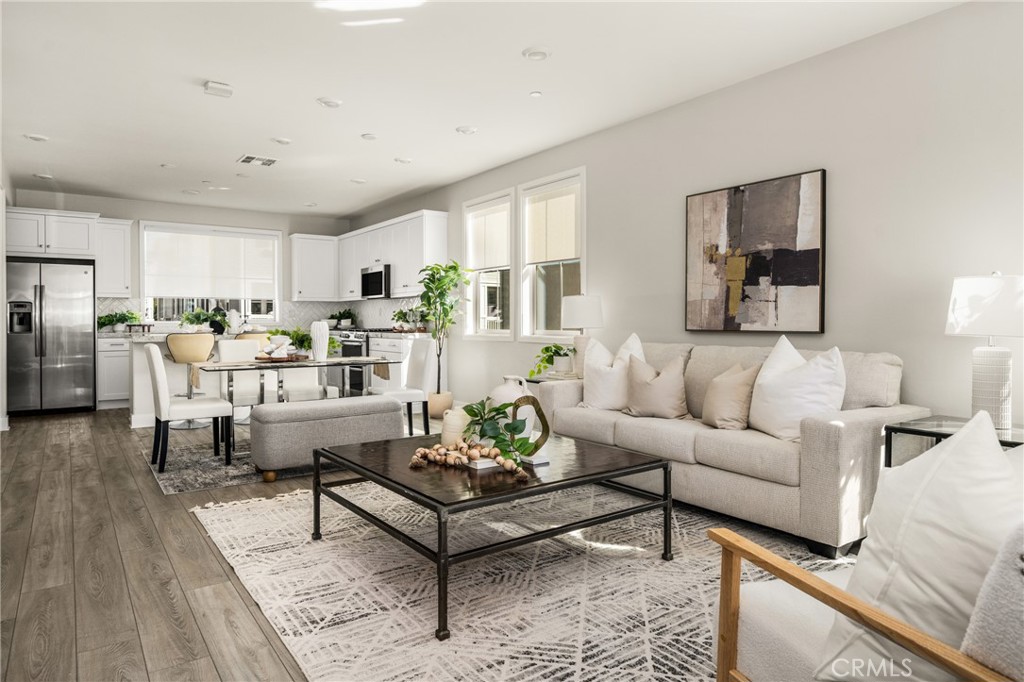 4327 Blazing Star Way