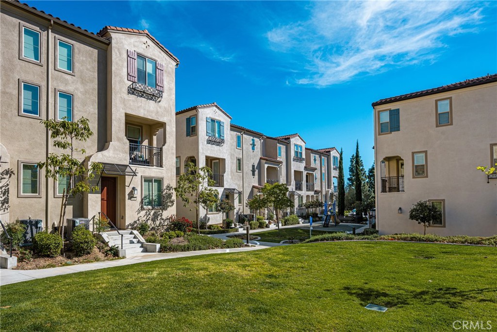 4327 Blazing Star Way