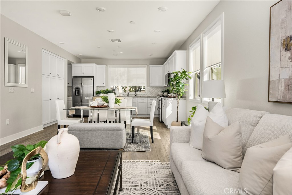 4327 Blazing Star Way