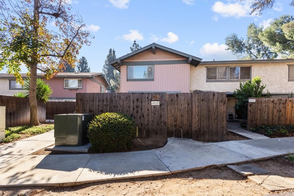 4861 Jackson D