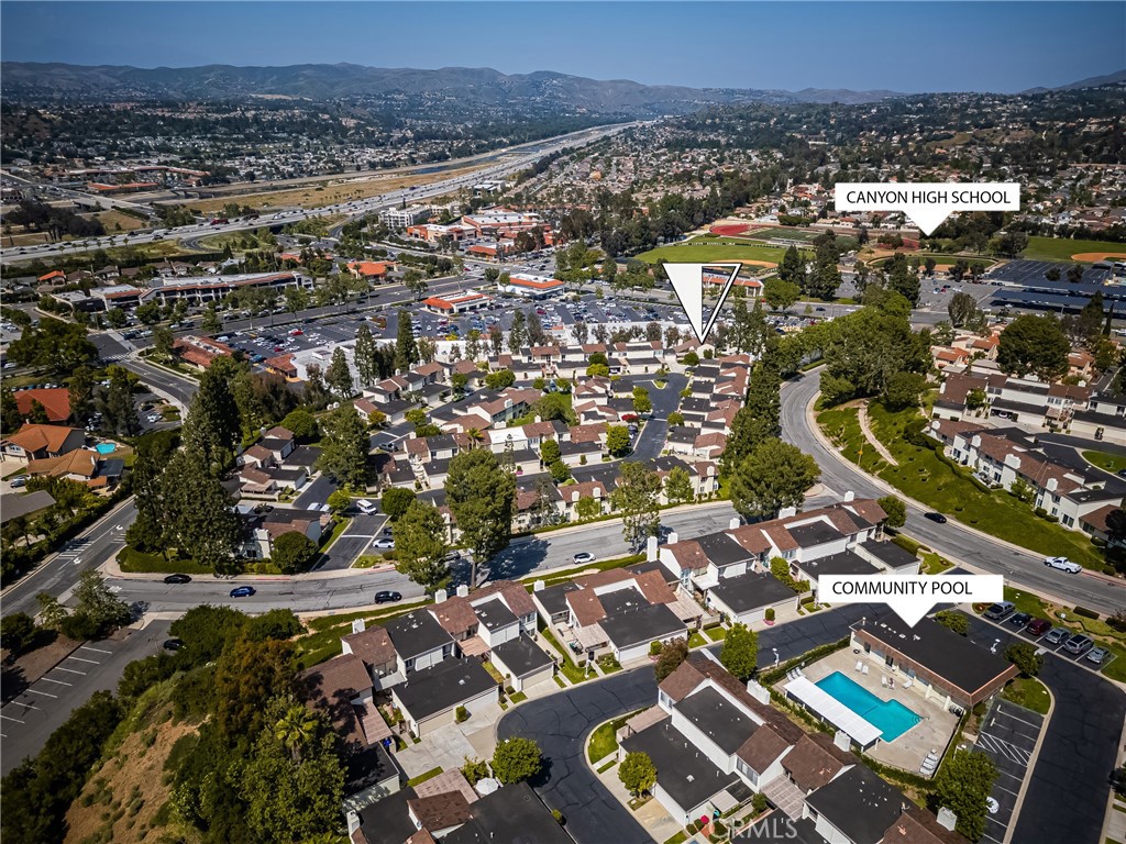 5554 E Vista Del Rio