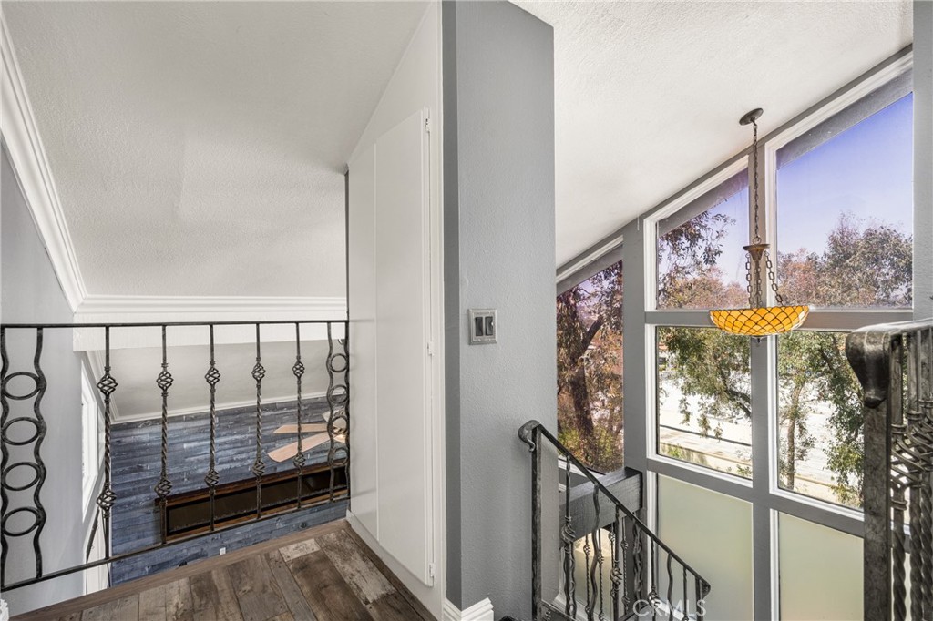 5554 E Vista Del Rio