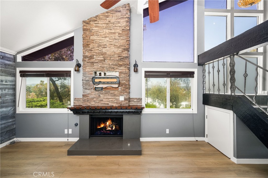 5554 E Vista Del Rio