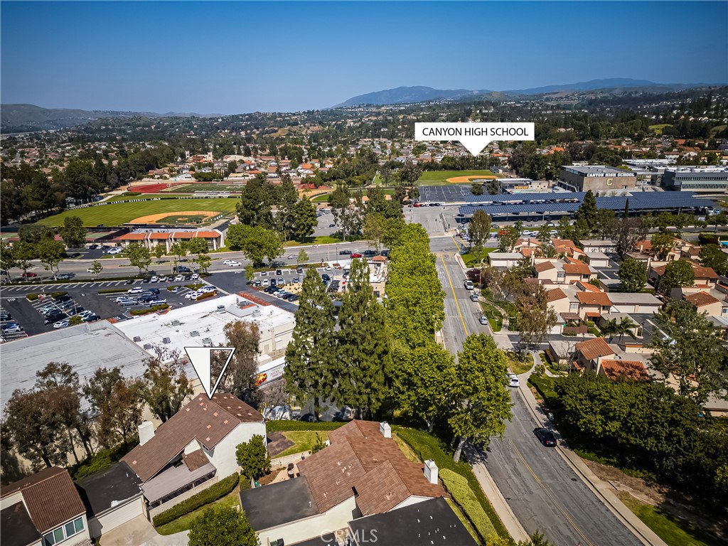 5554 E Vista Del Rio