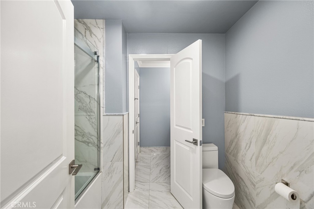 5554 E Vista Del Rio