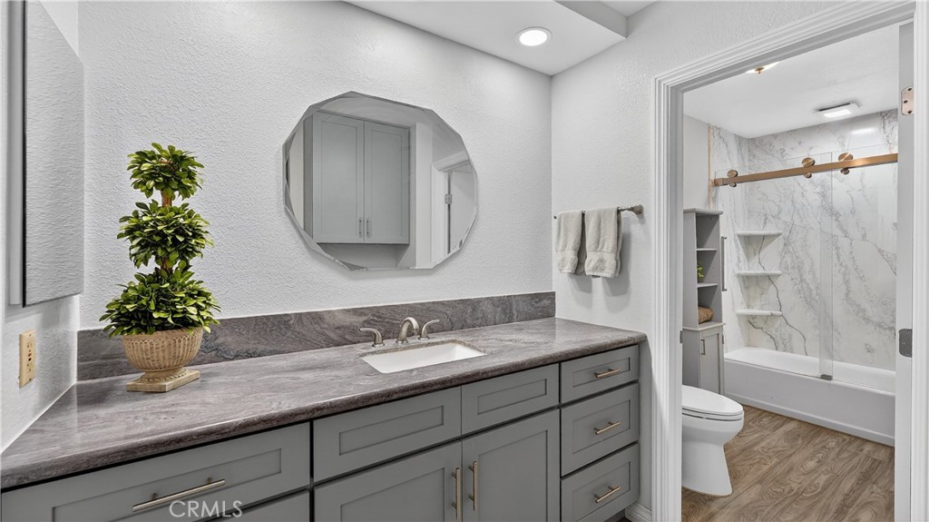 21372 Brookhurst 626