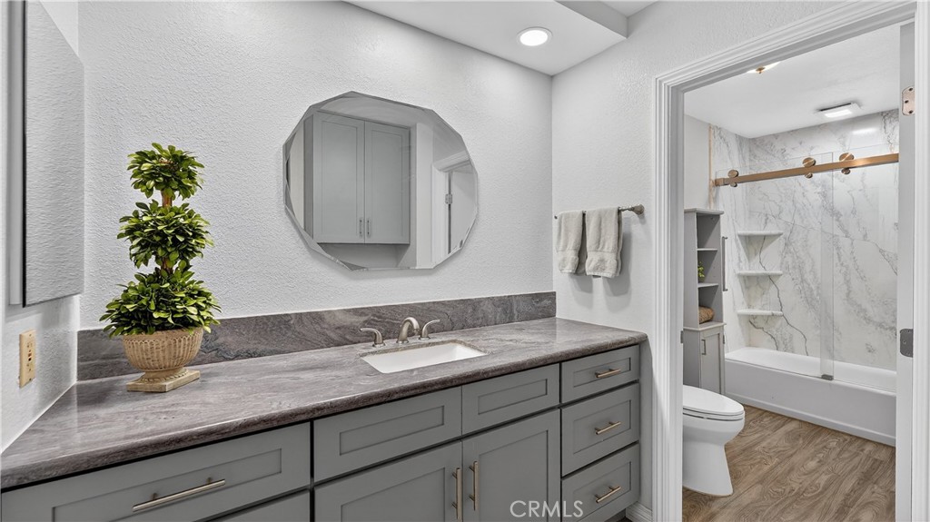 21372 Brookhurst 626