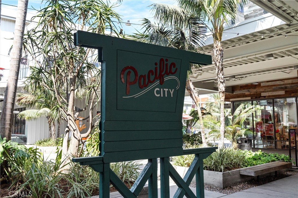 21372 Brookhurst 626