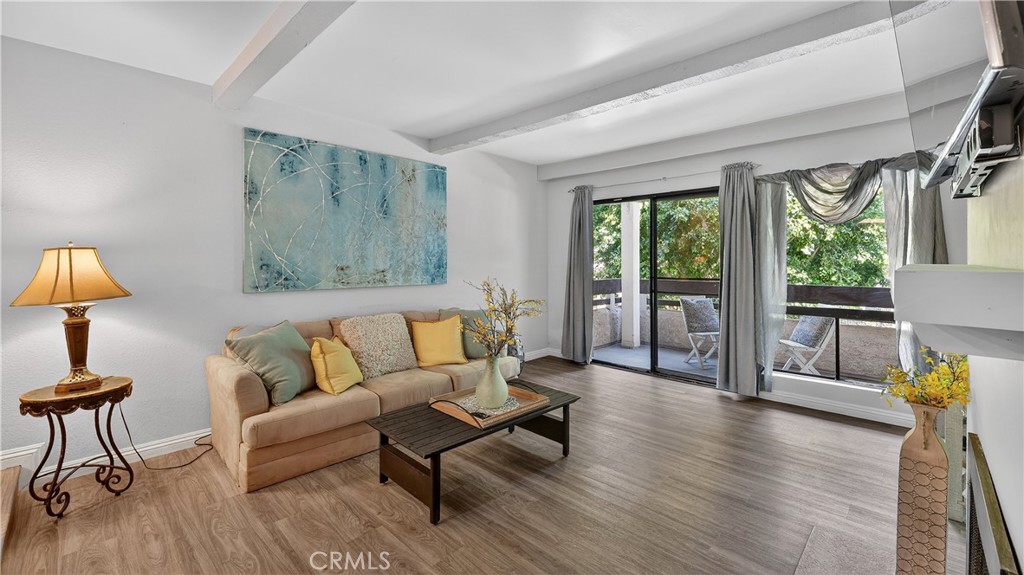 21372 Brookhurst 626