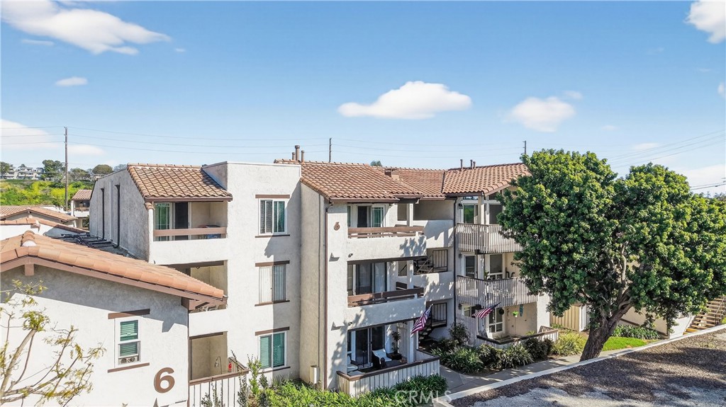 21372 Brookhurst 626