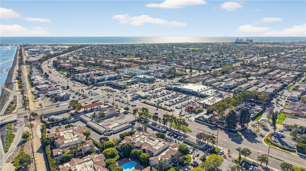 21372 Brookhurst 626