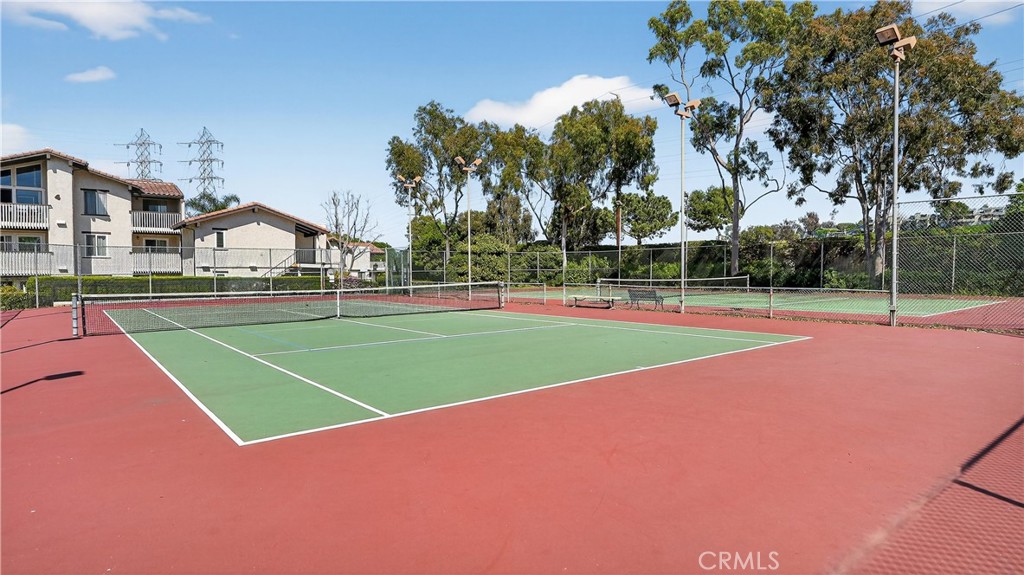 21372 Brookhurst 626