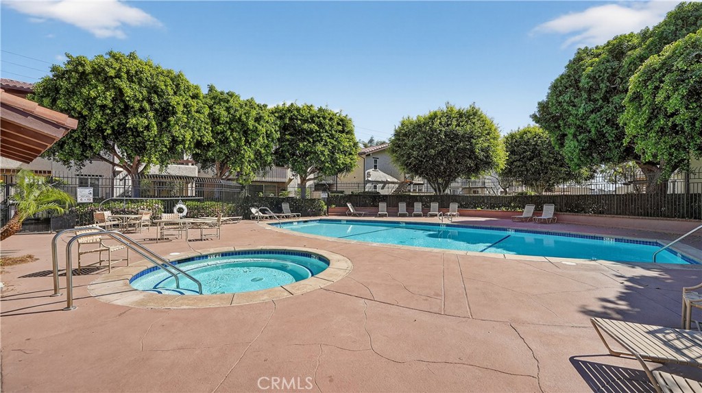 21372 Brookhurst 626