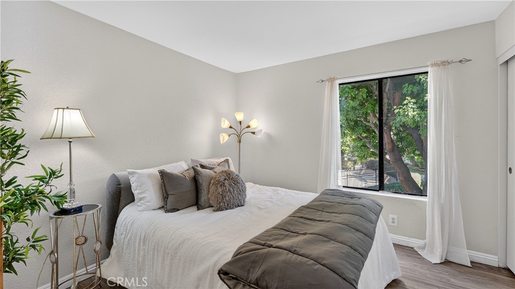 21372 Brookhurst 626