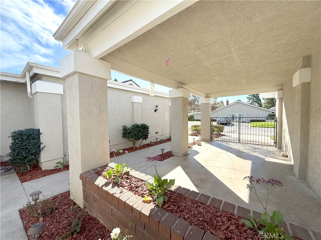 1232 Woodside Drive