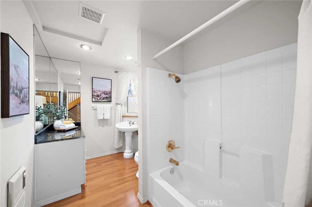 180 Grass Valley