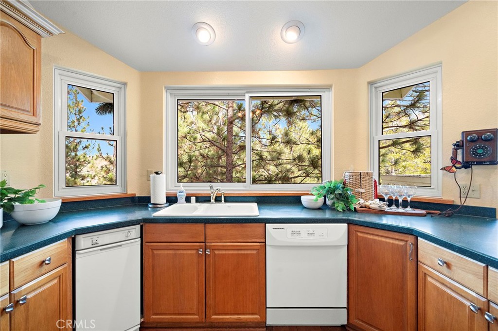 180 Grass Valley