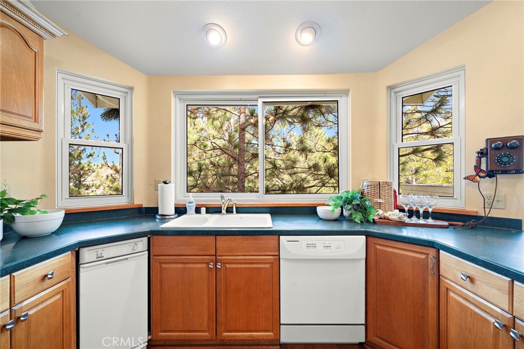180 Grass Valley