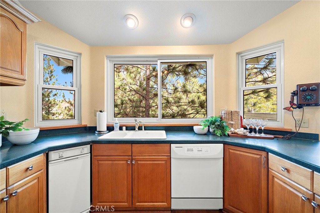 180 Grass Valley