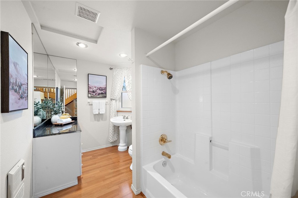 180 Grass Valley