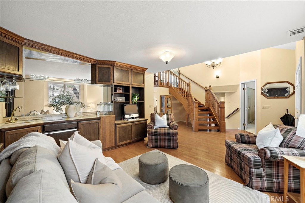 180 Grass Valley