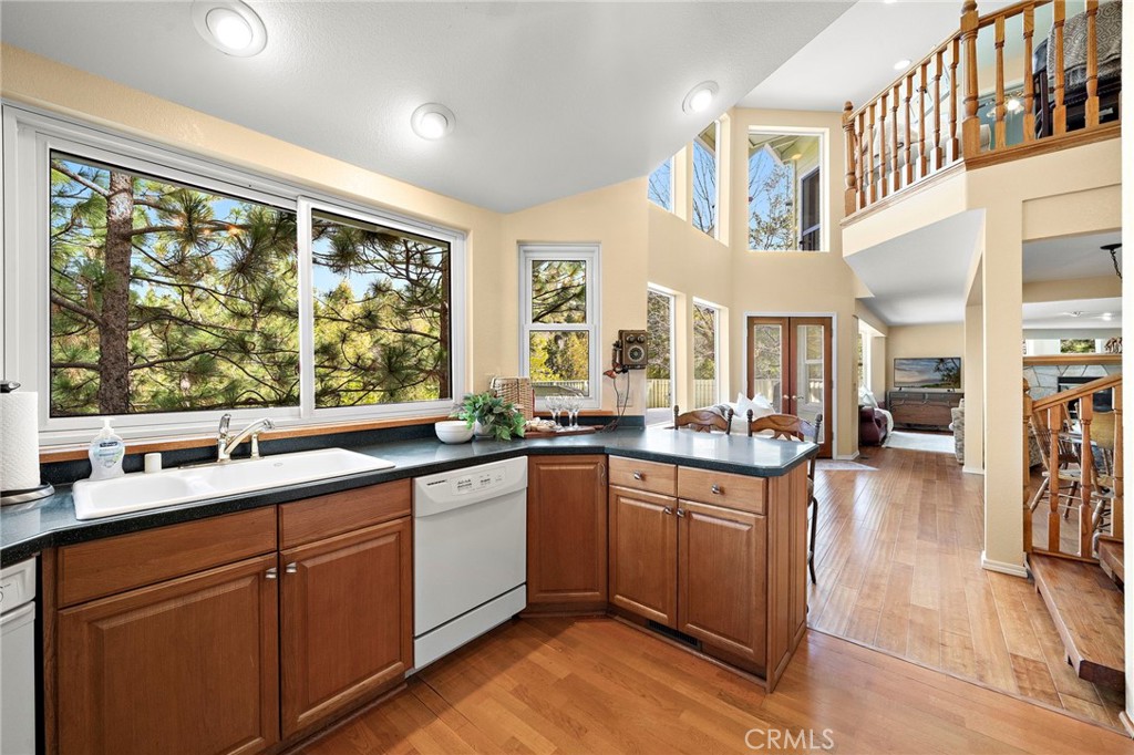 180 Grass Valley