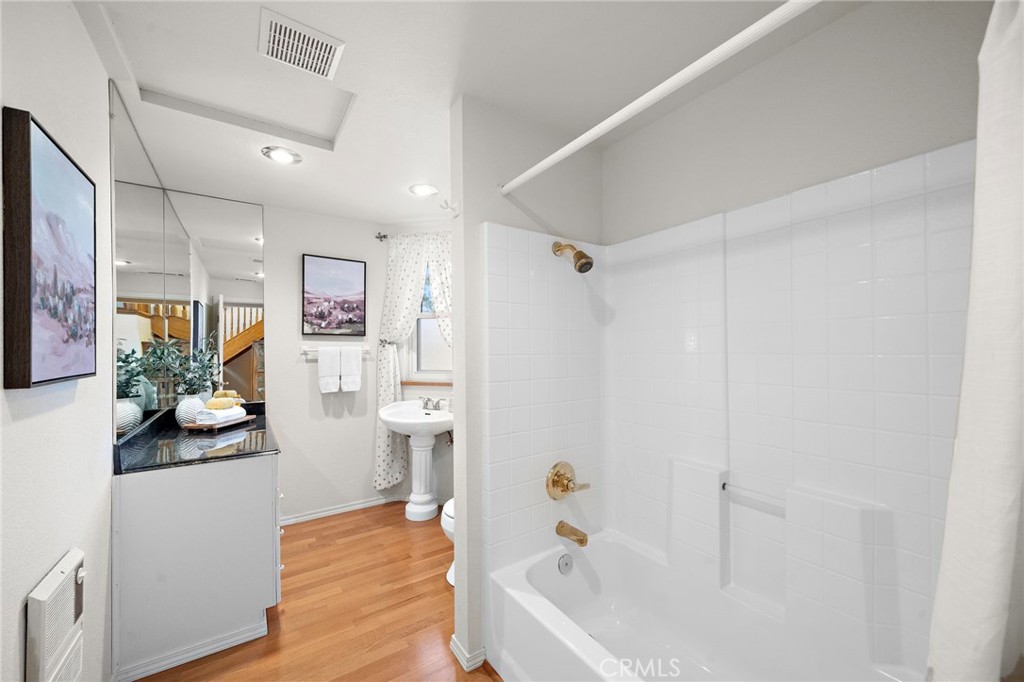 180 Grass Valley