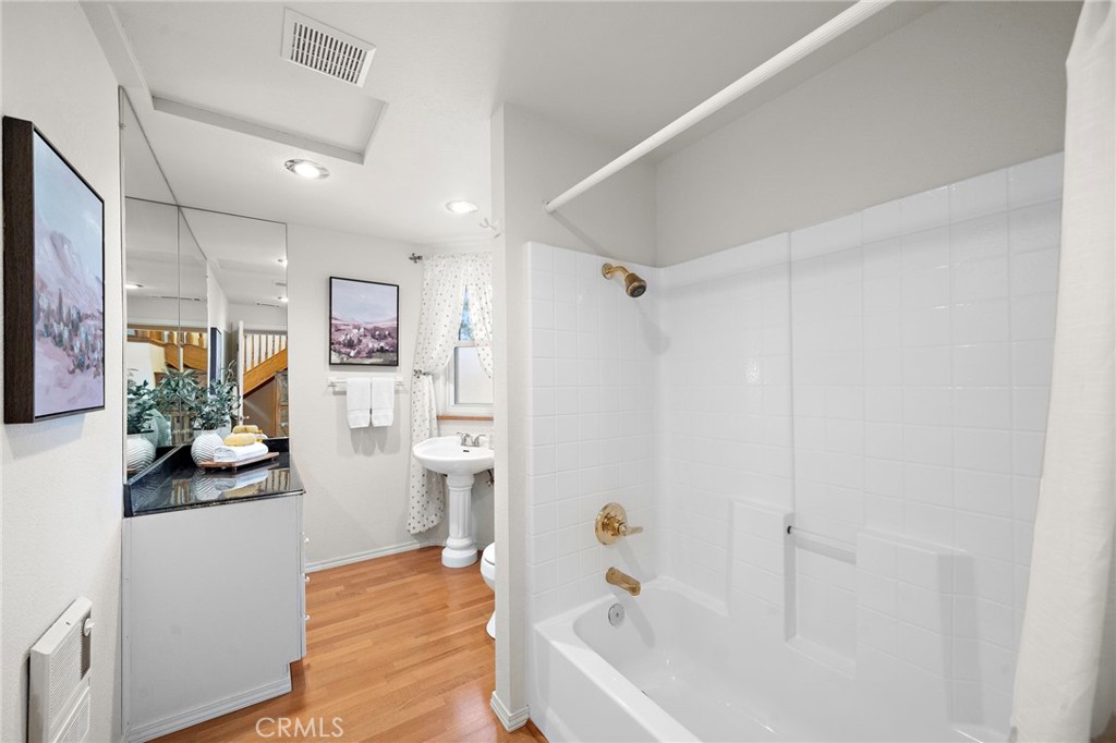 180 Grass Valley