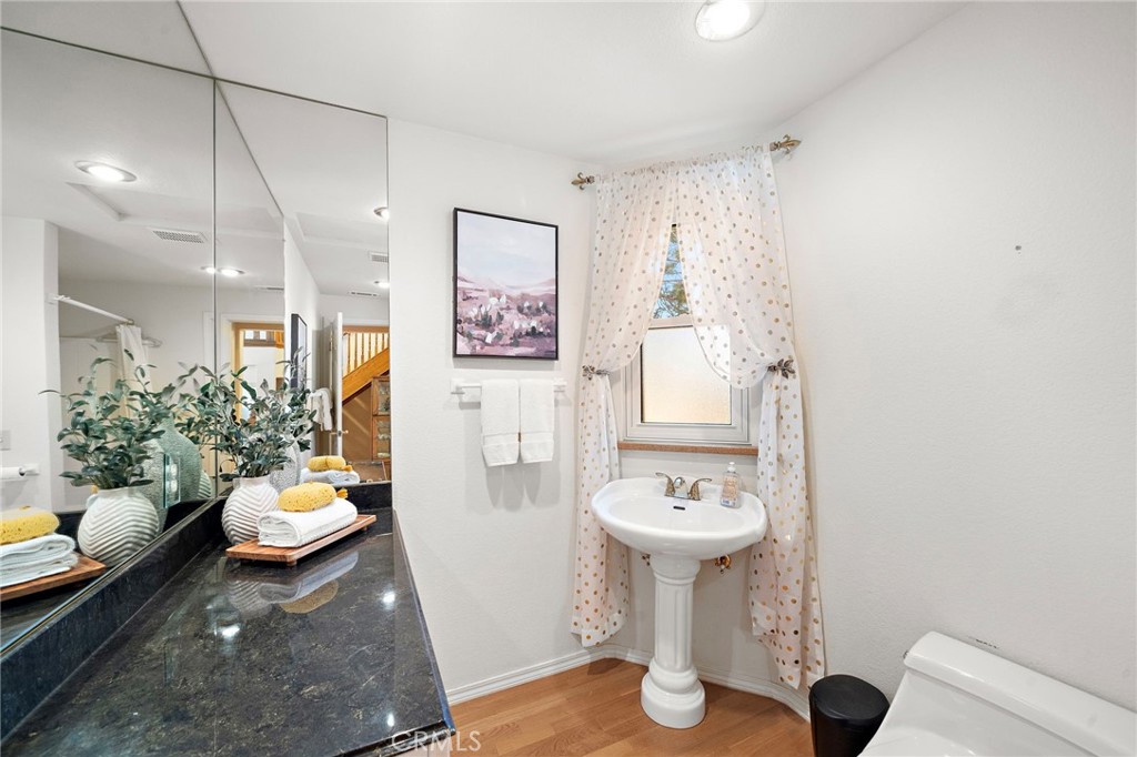 180 Grass Valley