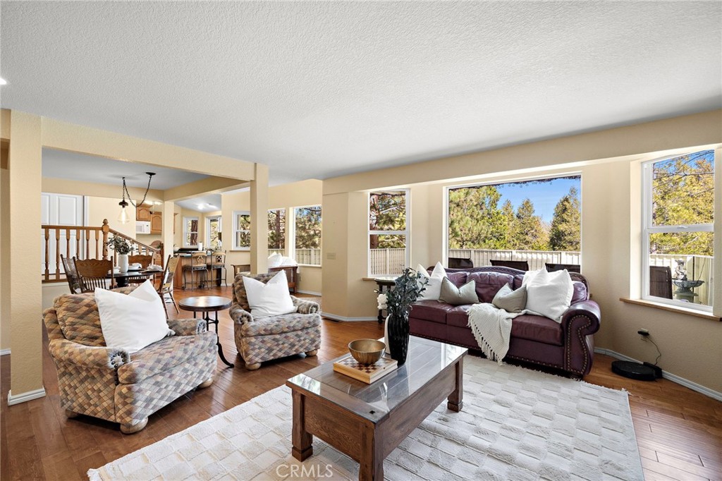 180 Grass Valley