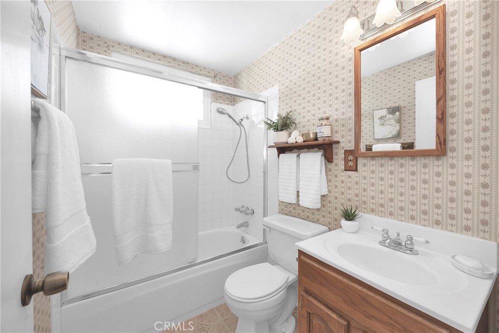 6490 Carolina Circle