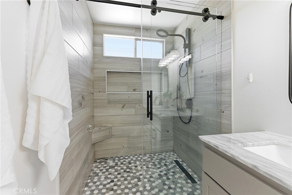 2145 Cloverleaf Circle