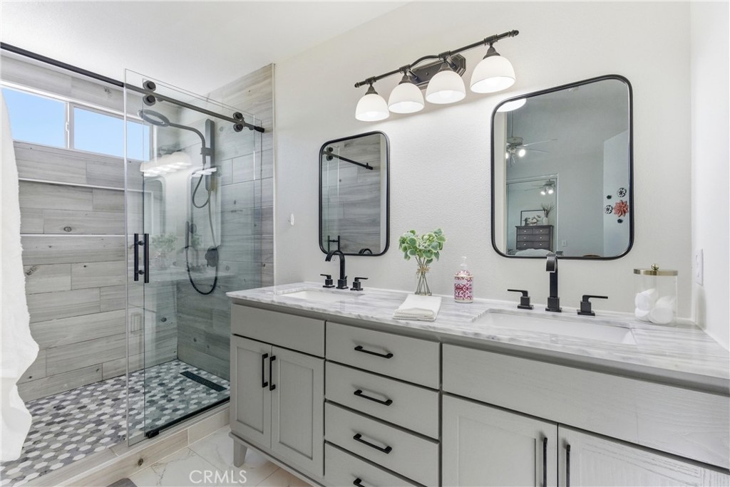 2145 Cloverleaf Circle