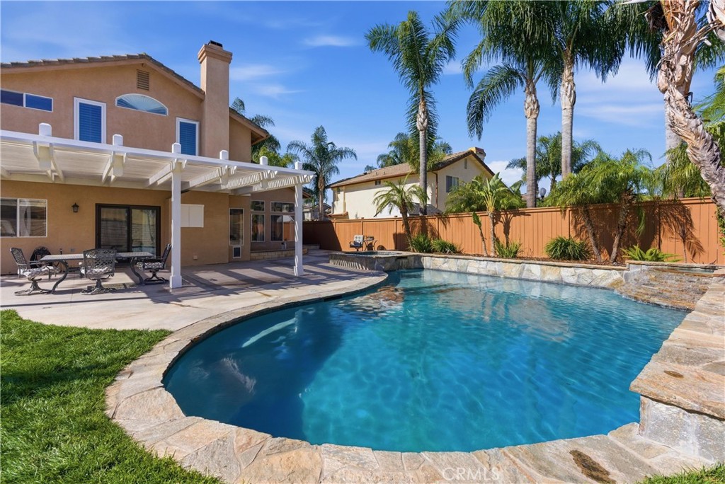 2145 Cloverleaf Circle