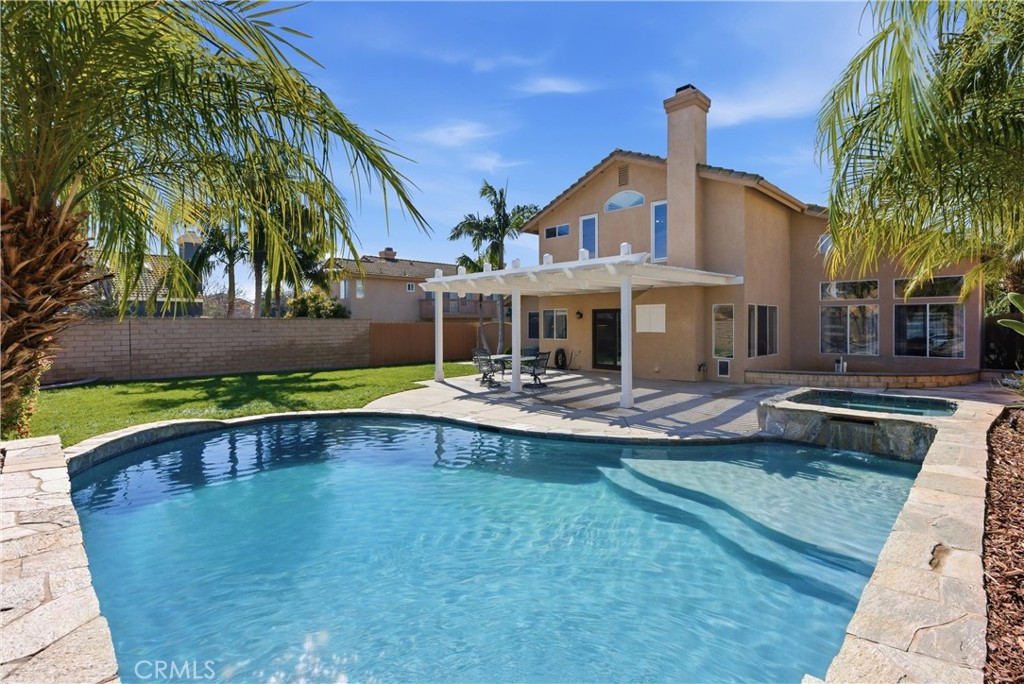 2145 Cloverleaf Circle