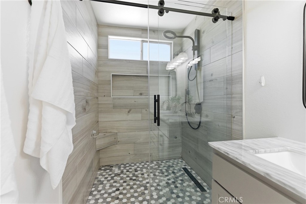 2145 Cloverleaf Circle