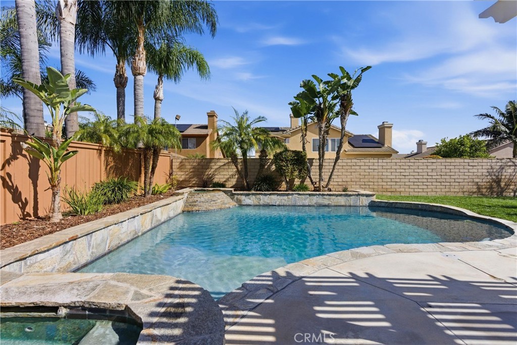 2145 Cloverleaf Circle