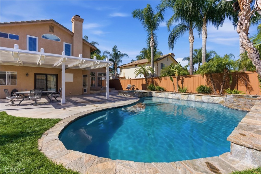 2145 Cloverleaf Circle